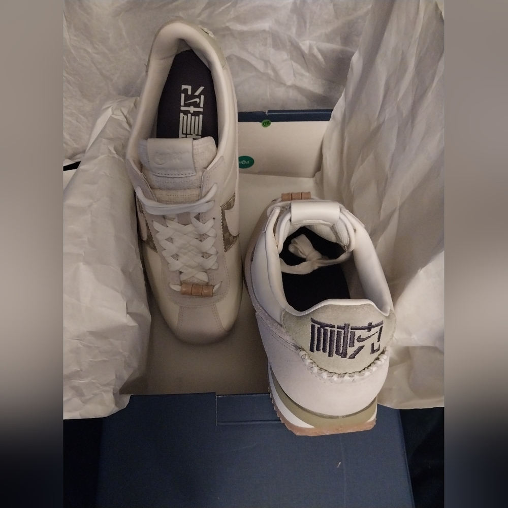 Nike Cortez Nai-Ke - Picture 4 of 12